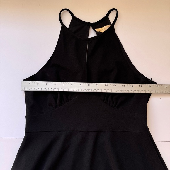 Black Swan Mini Dress Little Black Dress LBD Racerback Keyhole Lined Sz M - Picture 6 of 13